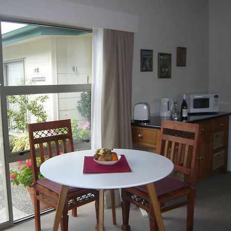 The B & B On The Hill Куийнстаун Екстериор снимка