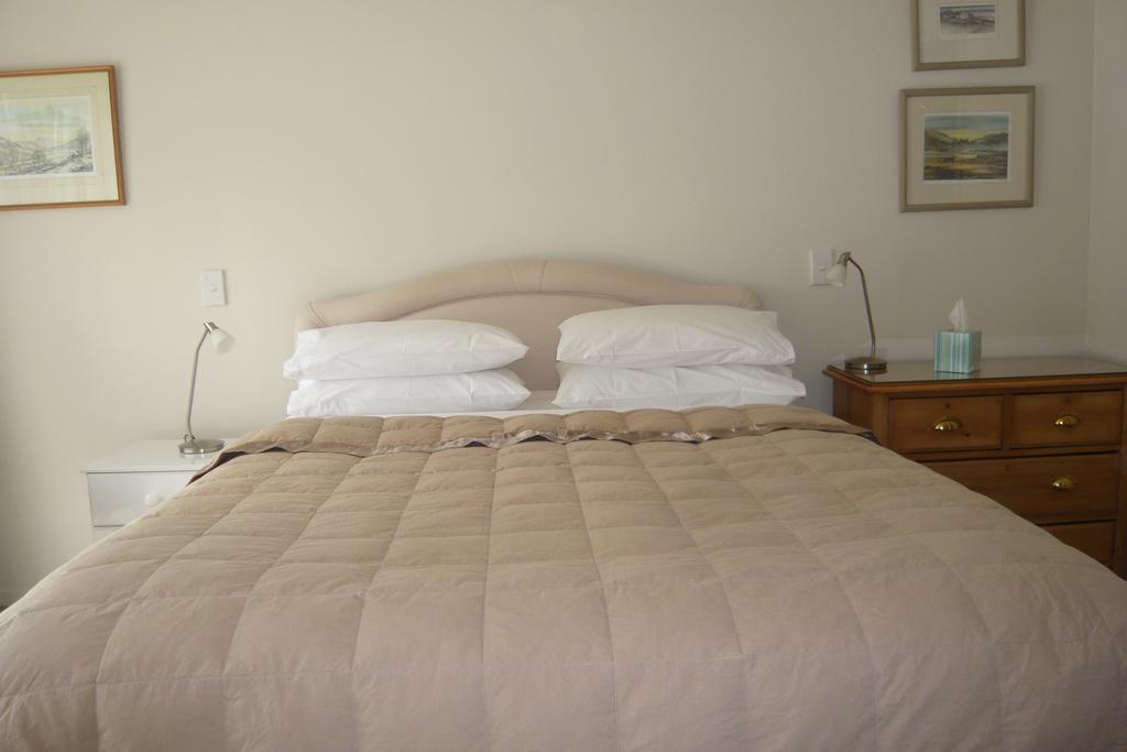 The B & B On The Hill Куийнстаун Екстериор снимка