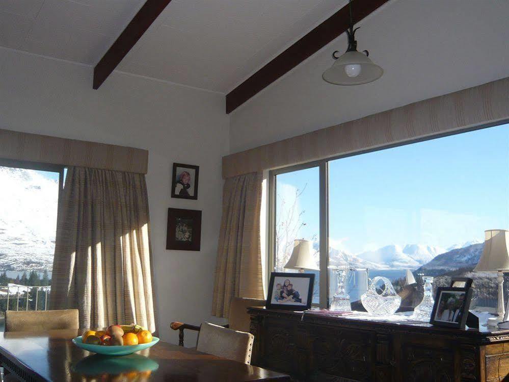 The B & B On The Hill Куийнстаун Екстериор снимка