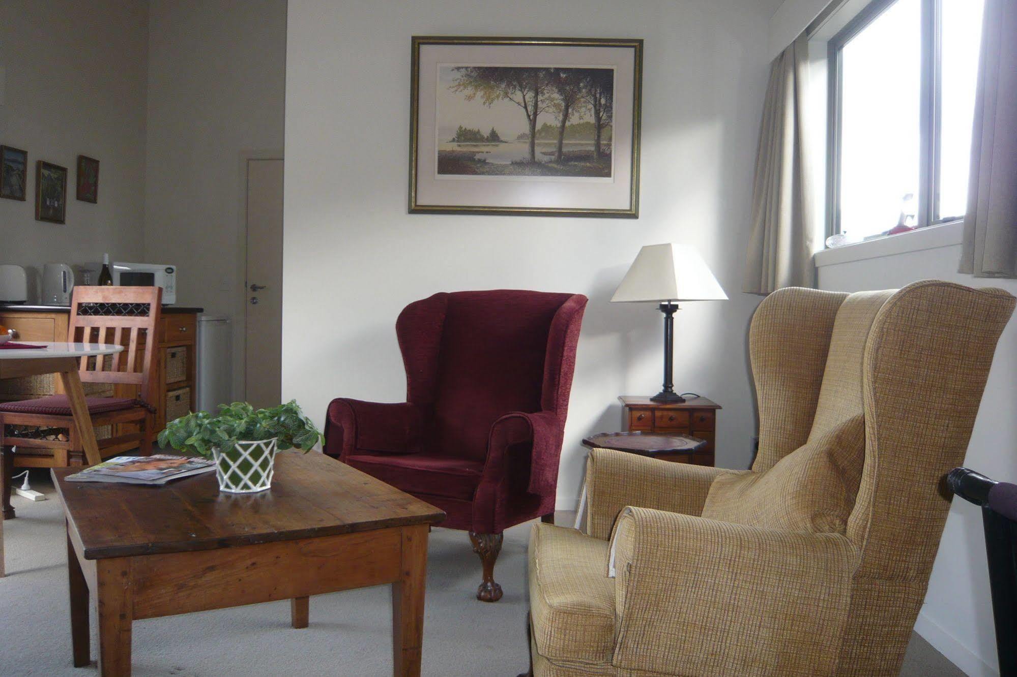 The B & B On The Hill Куийнстаун Екстериор снимка